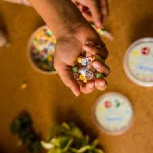 Dantoy PASTEL - emmer met kleine kralen 520 st. 